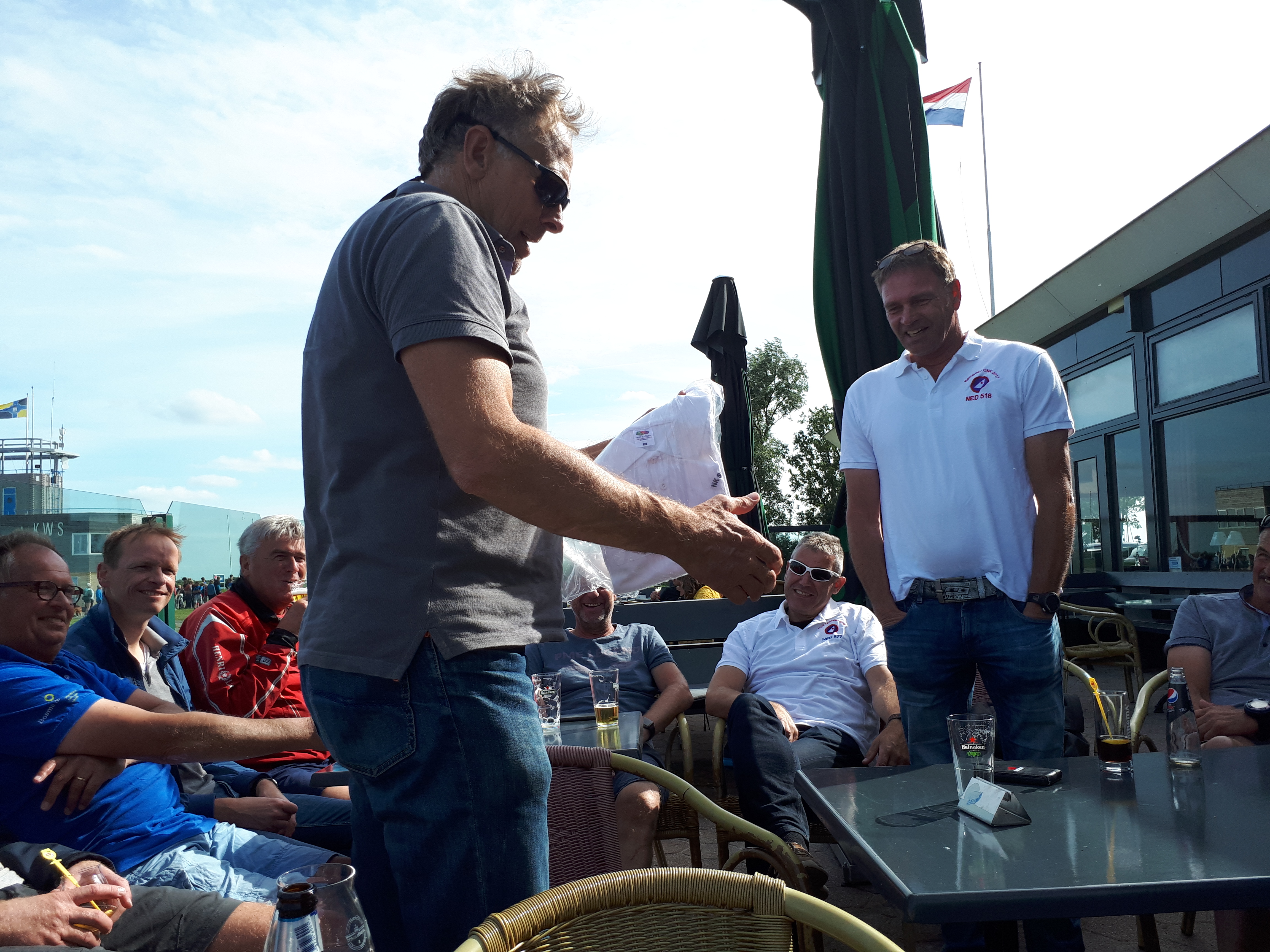 Kampioenen gehuldigd door vloot Fryslan