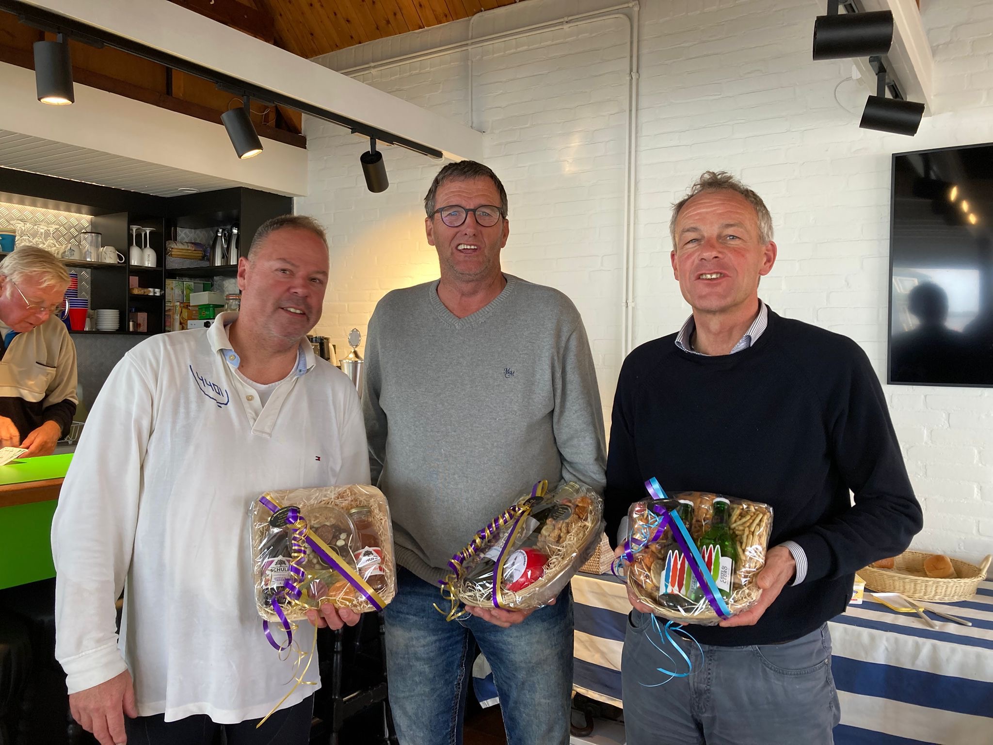 De Finale en NED 27 wint!